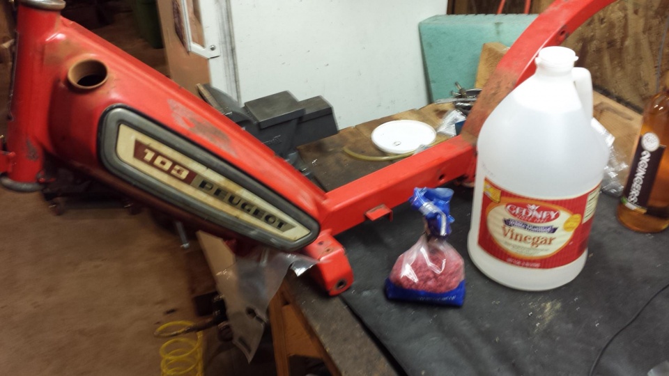 Rusty Gas Tank Repair using Red Kote Fuel Tank Liner. 